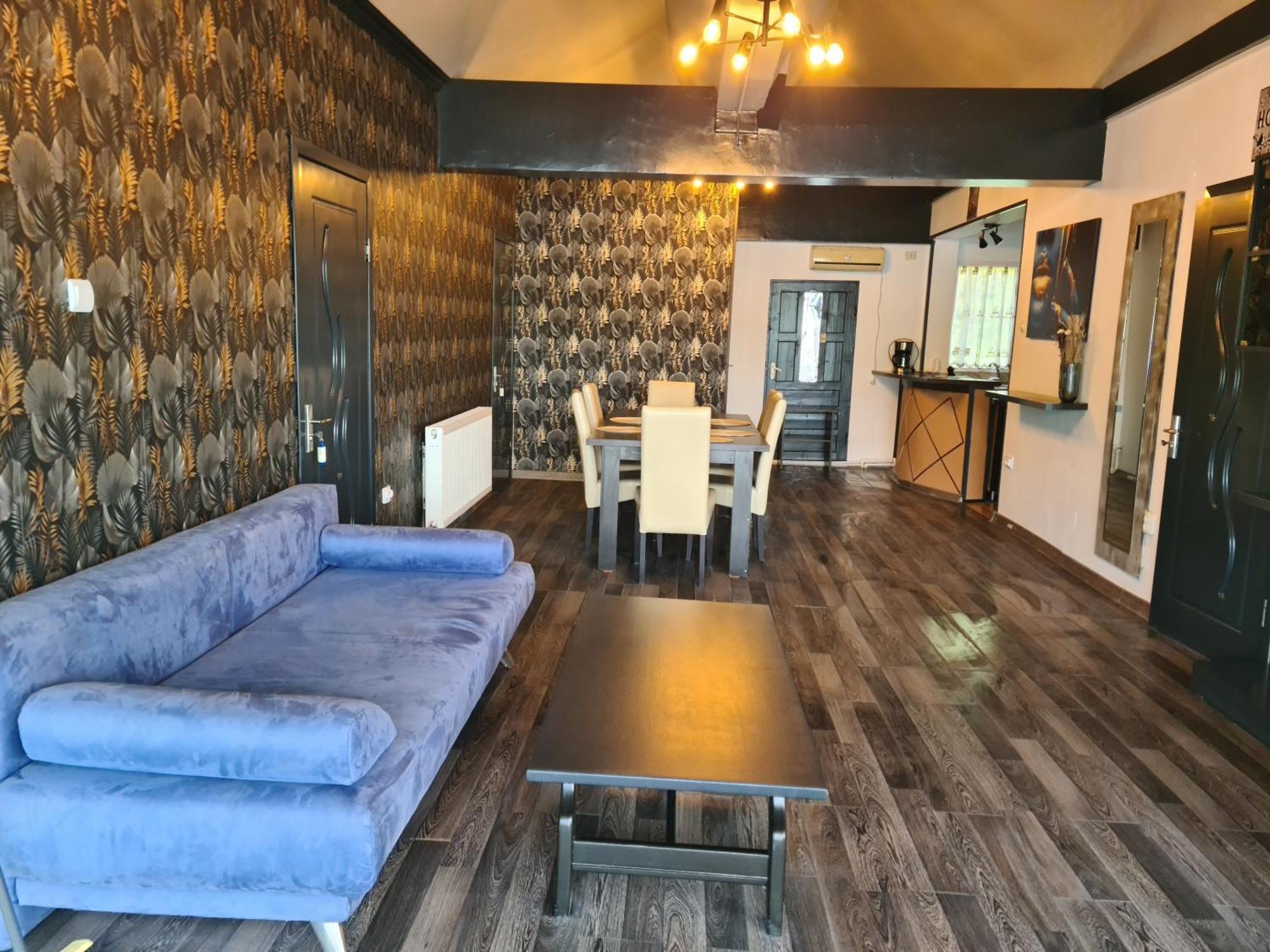 Hotel Casa Wanted Orszowa Zewnętrze zdjęcie